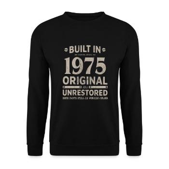 BUILT IN 1975 LUSTIGES 45. GEBURTSTAG GESCHENK - Unisex Pullover - Schwarz - Vorne - Alina (178cm) & Michal (187cm)