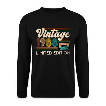 Vintage 1988 Kassette Mixtape - 33. Geburtstag - Unisex Pullover - Schwarz - Vorne - Alina (178cm) & Michal (187cm)