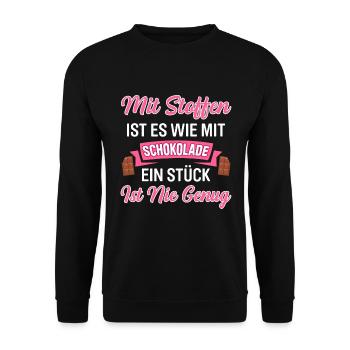 Mit Stoffen Wie Mit Schokolade Ein Stück Ist Nie G - Unisex Pullover - Schwarz - Vorne - Alina (178cm) & Michal (187cm)