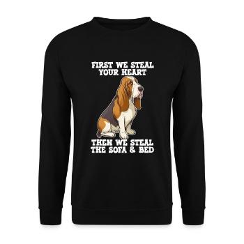 Basset Hound First We Steal Your Heart - Sweat-shirt Unisexe - noir - Devant - Alina (178cm) & Michal (187cm)