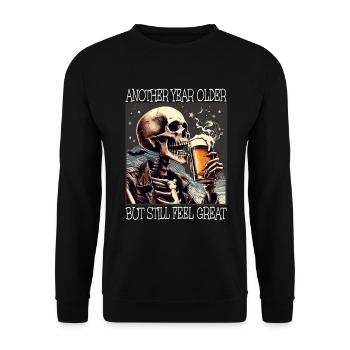 Birthday Beer Drinking Skeleton - Unisex Sweatshirt - black - Front - Alina (178cm) & Michal (187cm)