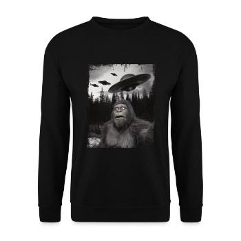 Ufo Alien Bigfoot Sasquatch - Unisex Pullover - Schwarz - Vorne - Alina (178cm) & Michal (187cm)