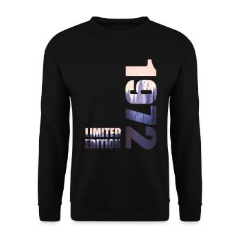 1972. Limited Edition T-Shirt Birthday Idea - Unisex Sweatshirt - black - Front - Alina (178cm) & Michal (187cm)