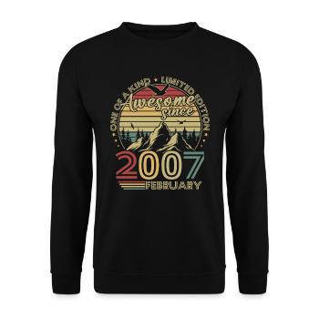 Vintage February 2007 Retro Birthday Gift - Unisex Sweatshirt - black - Front - Alina (178cm) & Michal (187cm)