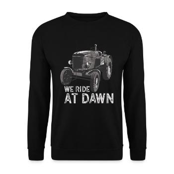 We Ride At Dawn Dad Lawn Mower Make Laugh Day Yard - Unisex Pullover - Schwarz - Vorne - Alina (178cm) & Michal (187cm)