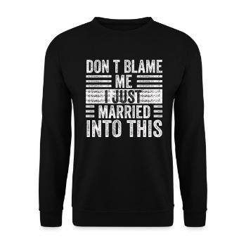 Ne me blâmez pas, je me suis marié dans ce drôle vintage - Sweat-shirt Unisexe - noir - Devant - Alina (178cm) & Michal (187cm)