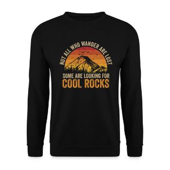 Wandern Sie auf der Suche nach coolen Felsen - Unisex Pullover - Schwarz - Vorne - Alina (178cm) & Michal (187cm)