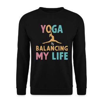 Yoga balanciert mein Leben - Unisex Pullover - Schwarz - Vorne - Alina (178cm) & Michal (187cm)