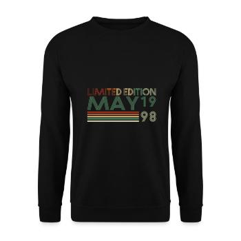 25. Geburtstag Mai Jahrgang 1998 Vintage - Unisex Pullover - Schwarz - Vorne - Alina (178cm) & Michal (187cm)