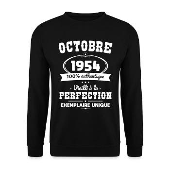 70-jähriges Jubiläum - Oktober 1954 Perfektion - Unisex Pullover - Schwarz - Vorne - Alina (178cm) & Michal (187cm)