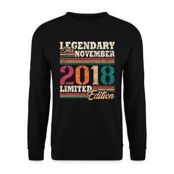 Légendaire novembre 2018 édition limitée - Sweat-shirt Unisexe - noir - Devant - Alina (178cm) & Michal (187cm)