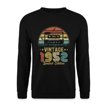 Vintage-Kassette 1952 - Unisex Pullover - Schwarz - Vorne - Alina (178cm) & Michal (187cm)