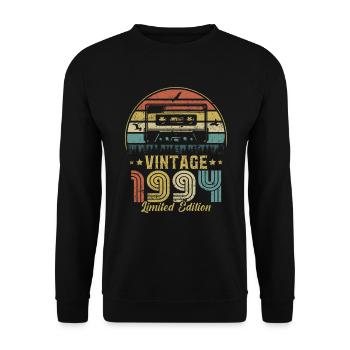 Vintage-Kassette 1994 - Unisex Pullover - Schwarz - Vorne - Alina (178cm) & Michal (187cm)