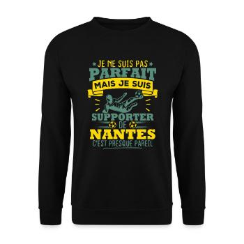 pas parfait mais je suis supporter de Nantes - Sweat-shirt Unisexe - noir - Devant - Alina (178cm) & Michal (187cm)