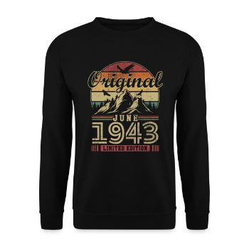 Original June 1943 Vintage Anniversary 1943 - Unisex Sweatshirt - black - Front - Alina (178cm) & Michal (187cm)
