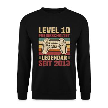 Level 10 freigeschaltet legendär seit 2013 - Unisex Pullover - Schwarz - Vorne - Alina (178cm) & Michal (187cm)