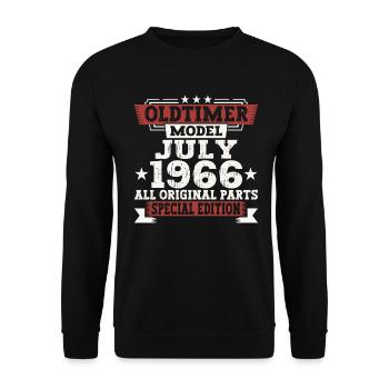 Oldtimer July 1966 56th Birthday Gift Men - Unisex Sweatshirt - black - Front - Alina (178cm) & Michal (187cm)