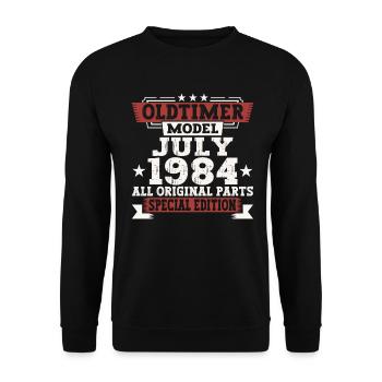 Oldtimer July 1984 38th Birthday Gift Men - Unisex Sweatshirt - black - Front - Alina (178cm) & Michal (187cm)