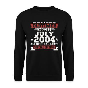 Oldtimer July 2004 18th Birthday Gift Men - Unisex Sweatshirt - black - Front - Alina (178cm) & Michal (187cm)