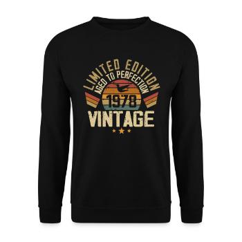 Jahrgang 1978 Retro 1978 Geburtstagsgeschenk - Unisex Pullover - Schwarz - Vorne - Alina (178cm) & Michal (187cm)