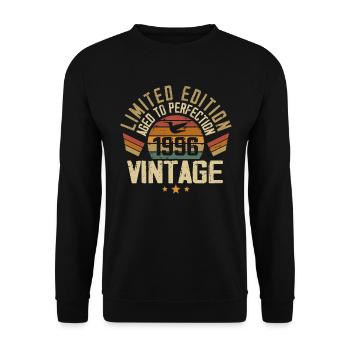 Vintage 1996 Retro 1996 Birthday Gift - Unisex Sweatshirt - black - Front - Alina (178cm) & Michal (187cm)