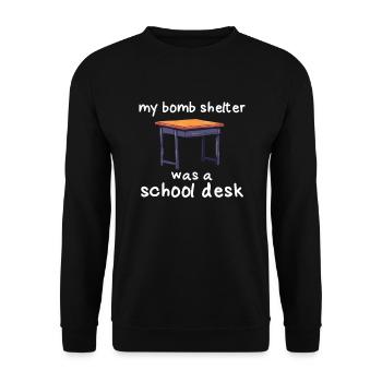 Mein Luftschutzbunker war meine Schulbank Gen X - Unisex Pullover - Schwarz - Vorne - Alina (178cm) & Michal (187cm)