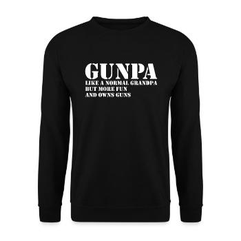 Gunpa wie ein normaler Opa, besitzt aber Waffen Gu - Unisex Pullover - Schwarz - Vorne - Alina (178cm) & Michal (187cm)