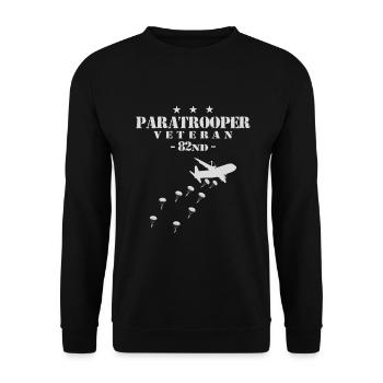 Paratrooper Veteran 82nd Airborne Falli - Unisex Sweatshirt - black - Front - Alina (178cm) & Michal (187cm)