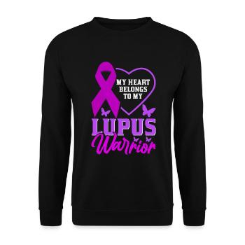 Lupus Bewusstseins Monat - Unisex Pullover - Schwarz - Vorne - Alina (178cm) & Michal (187cm)