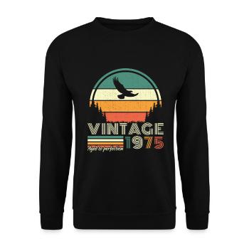 1975 Vintage Retro Geburtstagsgeschenk - Unisex Pullover - Schwarz - Vorne - Alina (178cm) & Michal (187cm)
