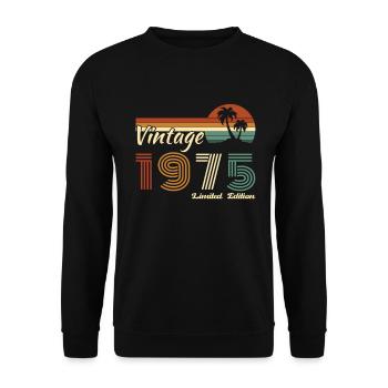 1975 Vintage Retro Geburtstagsgeschenk - Unisex Pullover - Schwarz - Vorne - Alina (178cm) & Michal (187cm)