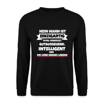 Mein Mann ist die Liebe meines Lebens - Unisex Pullover - Schwarz - Vorne - Alina (178cm) & Michal (187cm)