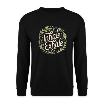 Einatmen, ausatmen, einatmen, ausatmen - Unisex Pullover - Schwarz - Vorne - Alina (178cm) & Michal (187cm)