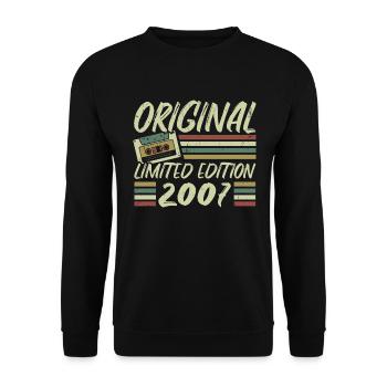 Jahrgang 2007 Retro Geburtstagsgeschenk 2007 - Unisex Pullover - Schwarz - Vorne - Alina (178cm) & Michal (187cm)