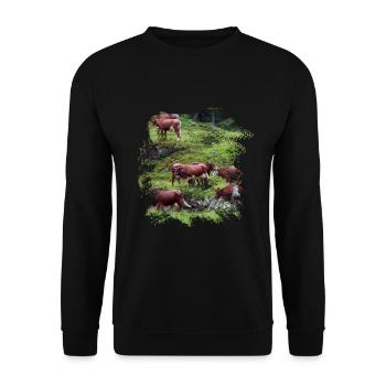 Dairy cows on the Hochalm - Unisex Sweatshirt - black - Front - Alina (178cm) & Michal (187cm)