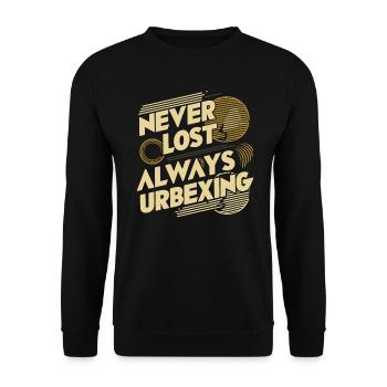 Nie verloren Immer Urbexing Abenteuer - Unisex Pullover - Schwarz - Vorne - Alina (178cm) & Michal (187cm)