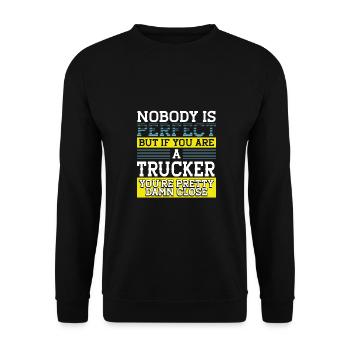 Trucker Gift Nobody Perfect Trucker Damn Close - Sweat-shirt Unisexe - noir - Devant - Alina (178cm) & Michal (187cm)