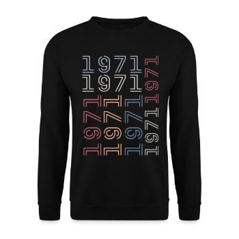 Born In 1971 Birthday Gift 1971 Retro 1971 - Unisex Sweatshirt - black - Front - Alina (178cm) & Michal (187cm)