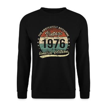 Awesome Since Vintage 1976 Retro Birthday Design - Unisex Sweatshirt - black - Front - Alina (178cm) & Michal (187cm)
