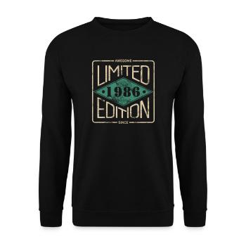 Awesome Since 1986 Retro Vintage Design - Unisex Pullover - Schwarz - Vorne - Alina (178cm) & Michal (187cm)
