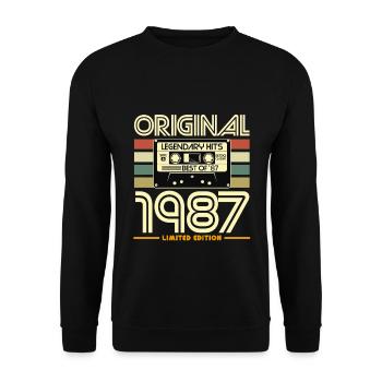 Original 1987 Limited Vintage Edition - Unisex Sweatshirt - black - Front - Alina (178cm) & Michal (187cm)
