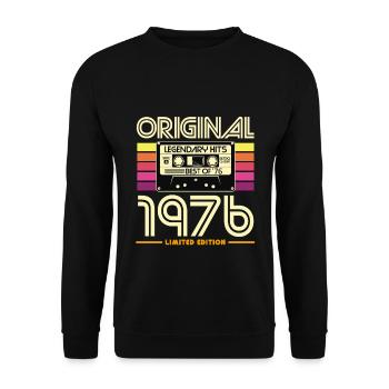 Originale limitierte Retro-Kassette von 1976 - Unisex Pullover - Schwarz - Vorne - Alina (178cm) & Michal (187cm)