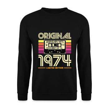 Original 1974 Retro Cassette Limited - Sweat-shirt Unisexe - noir - Devant - Alina (178cm) & Michal (187cm)