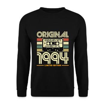 Originale Nostalgia-Kassette von 1994 - Unisex Pullover - Schwarz - Vorne - Alina (178cm) & Michal (187cm)