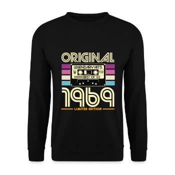 Vintage 1969 Limited Edition Cassette - Unisex Sweatshirt - black - Front - Alina (178cm) & Michal (187cm)
