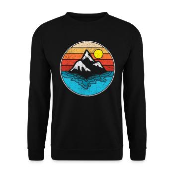 Meer Berg Berge Retro Grafik - Unisex Pullover - Schwarz - Vorne - Alina (178cm) & Michal (187cm)