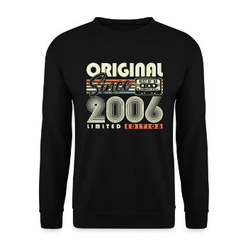 Original Since 2006 Vintage Birthday Gift - Unisex Sweatshirt - black - Front - Alina (178cm) & Michal (187cm)