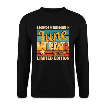 1976 Jahr Geburtstag June seit Juni 1976 Geschenk - Unisex Pullover - Schwarz - Vorne - Alina (178cm) & Michal (187cm)