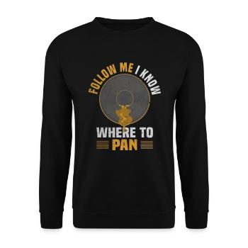 Follow Me I Know Where To Pan Goldfinder Gift - Unisex Sweatshirt - black - Front - Alina (178cm) & Michal (187cm)