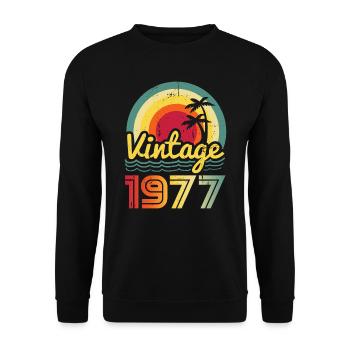 Vintage 1977 - Unisex Sweatshirt - black - Front - Alina (178cm) & Michal (187cm)